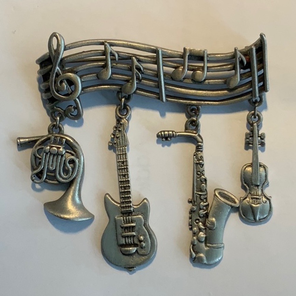 💗3/$15 💗 Music Instrument Brooch Pin.  Great teacher present!
